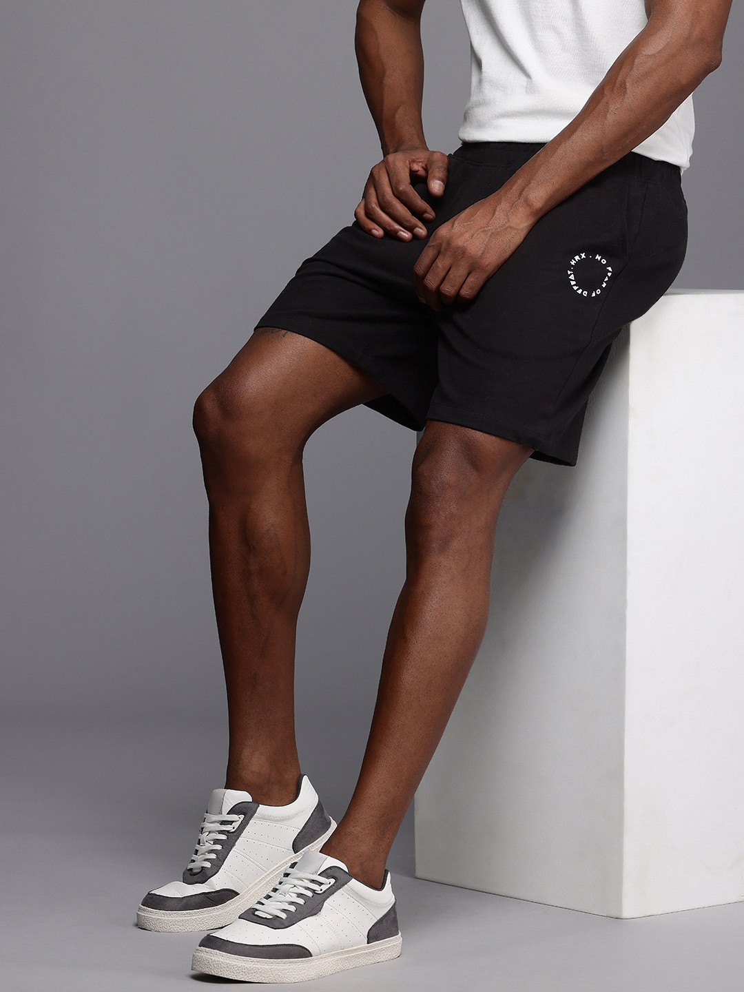 

HRX by Hrithik Roshan Men Solid Low-Rise Outdoor Shorts, Black