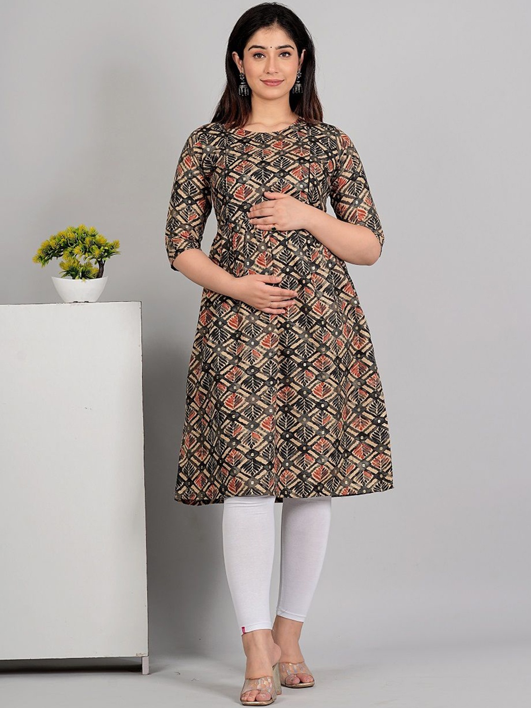 

HETSA Women Floral PrintedA-Line Maternity Kurta, Grey