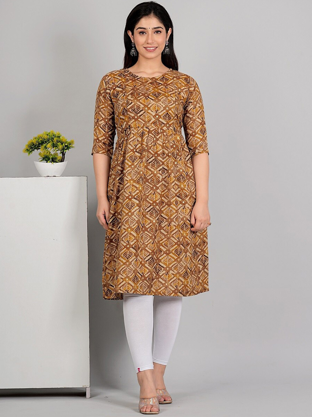 

HETSA WomenFloral Printed A-Line Maternity Kurta, Yellow