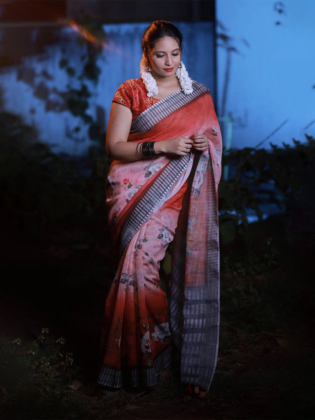 

Kaizen TEXO FAB Ethnic Motifs Fusion Tussar Saree, Red