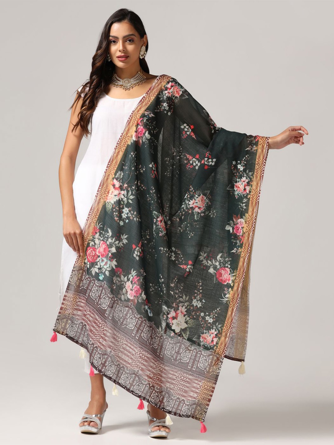 

Kaizen TEXO FAB Printed Linen Dupatta, Black