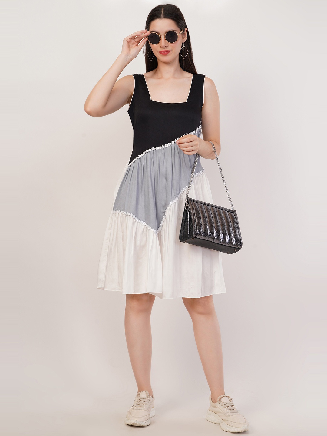 

Rhe-Ana Colourblocked Fit & Flare Dress, Black