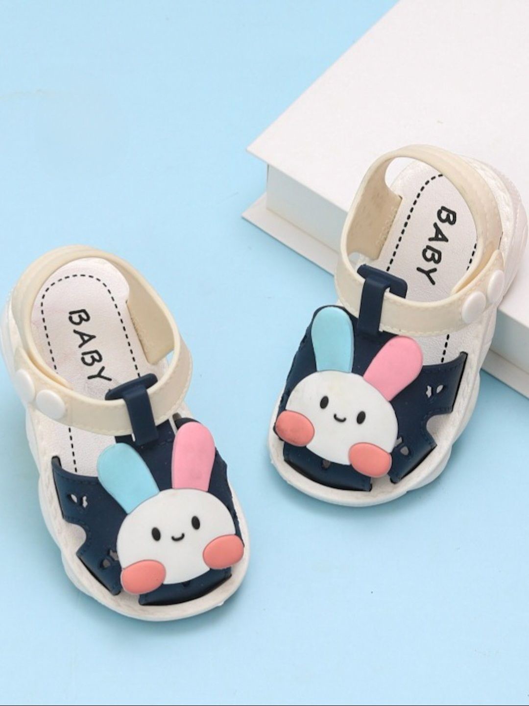 

Yellow Bee Boys Comfort Sandals, Navy blue