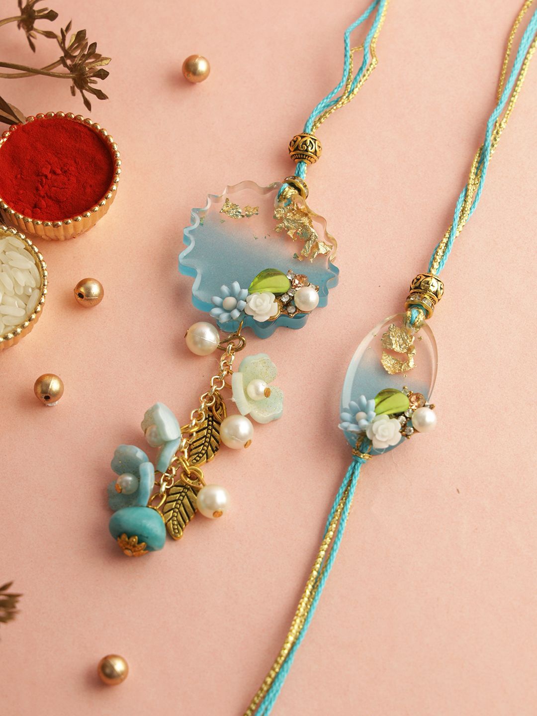 

Aapno Rajasthan Thread Rakhi, Blue