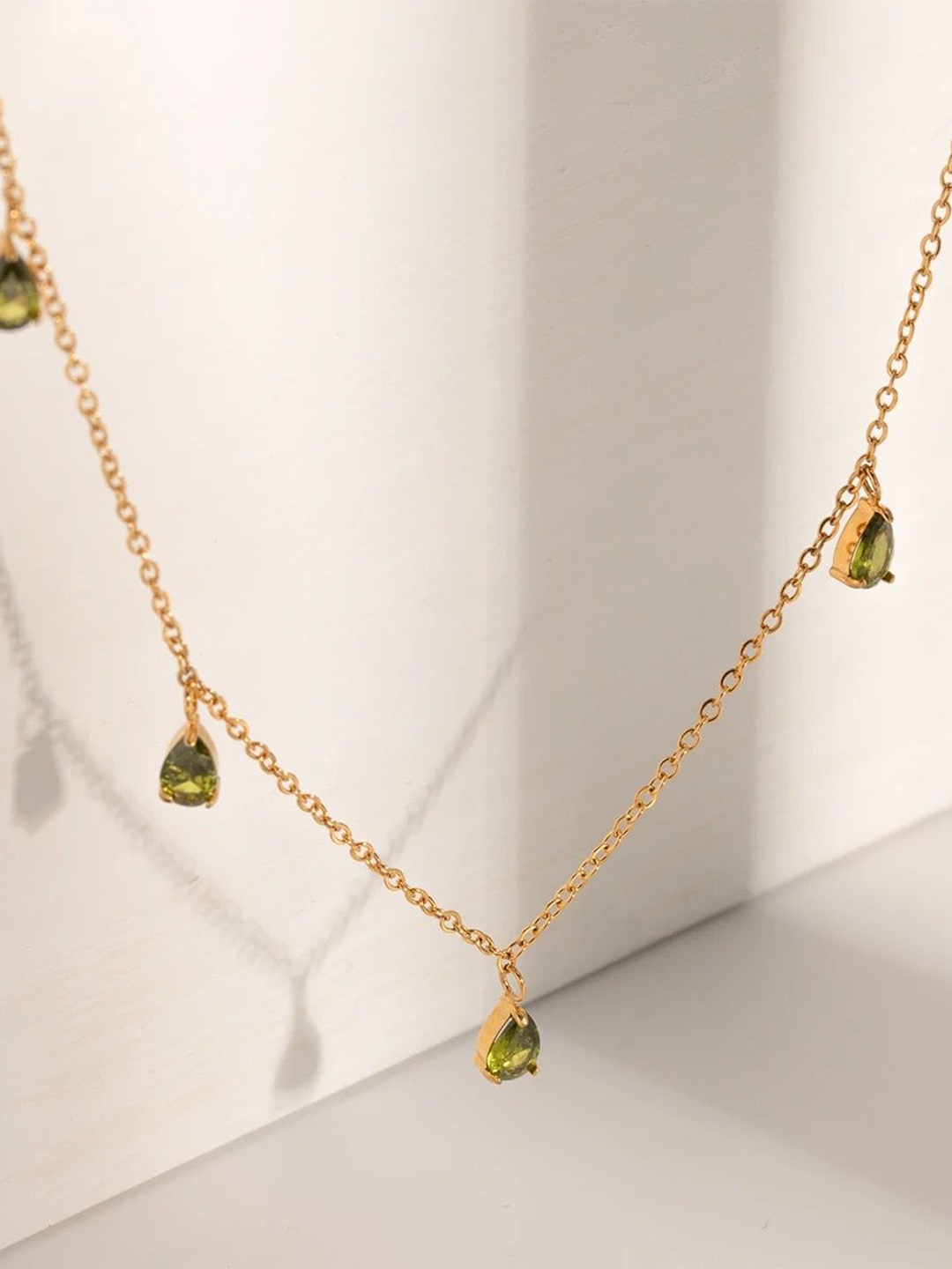 

Inaya Gold-Plated Necklace