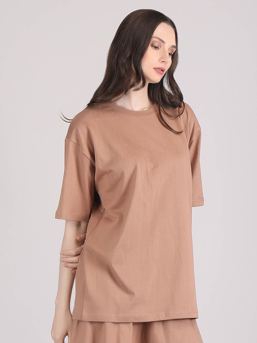 Raxedo Women Solid Oversized T-shirt, Brown