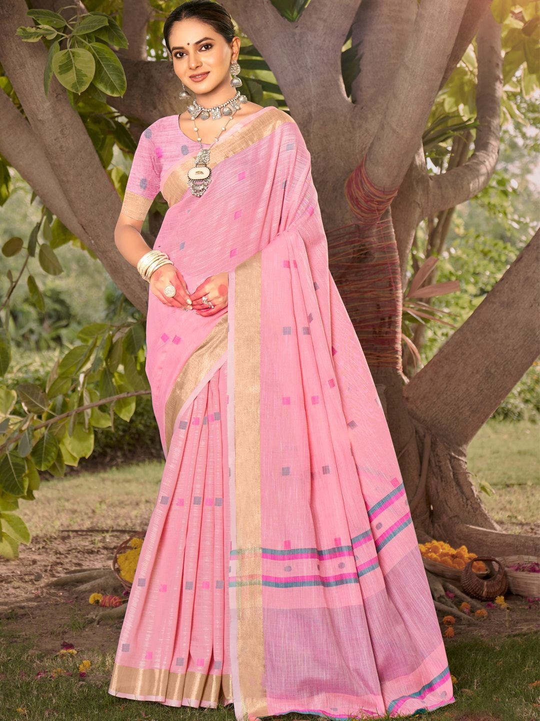 

SANGAM PRINTS Woven Design Zari Tussar Saree, Pink