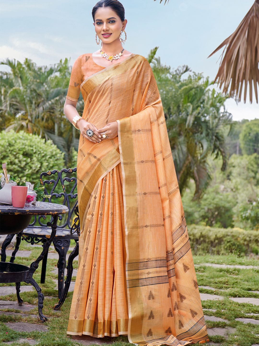 

SANGAM PRINTS Woven Design Zari Tussar Saree, Orange