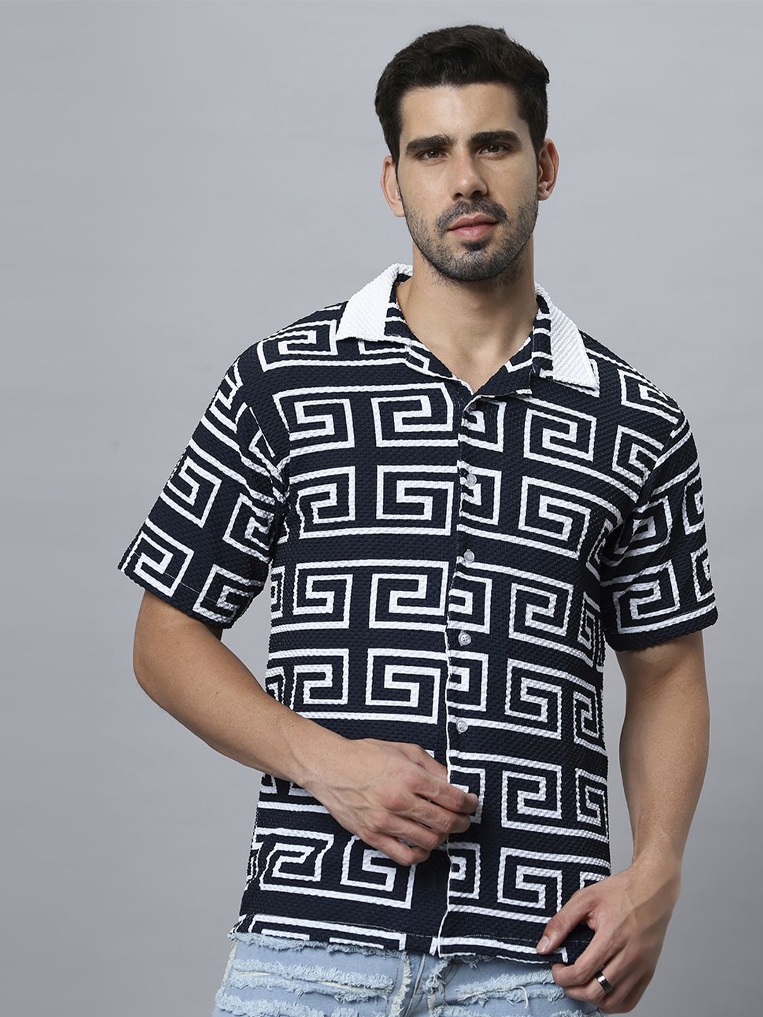 

N AND J Men Relaxed Opaque Printed Casual Shirt, Multi