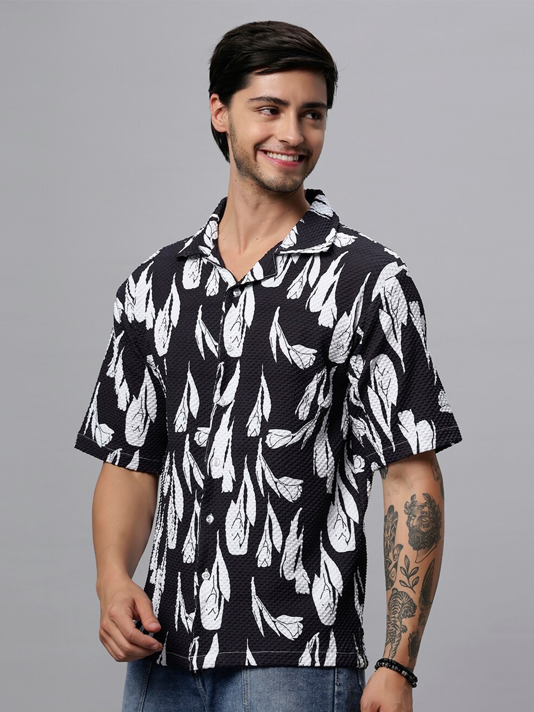 

N AND J Men Relaxed Opaque Printed Casual Shirt, Black