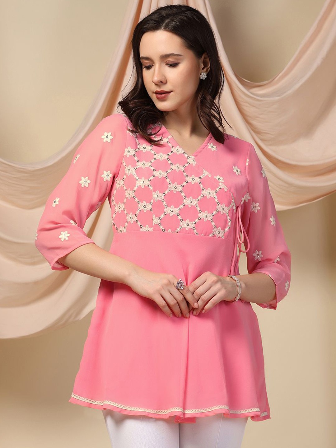 

FASHION DREAM Round Neck Embroidered Top, Peach