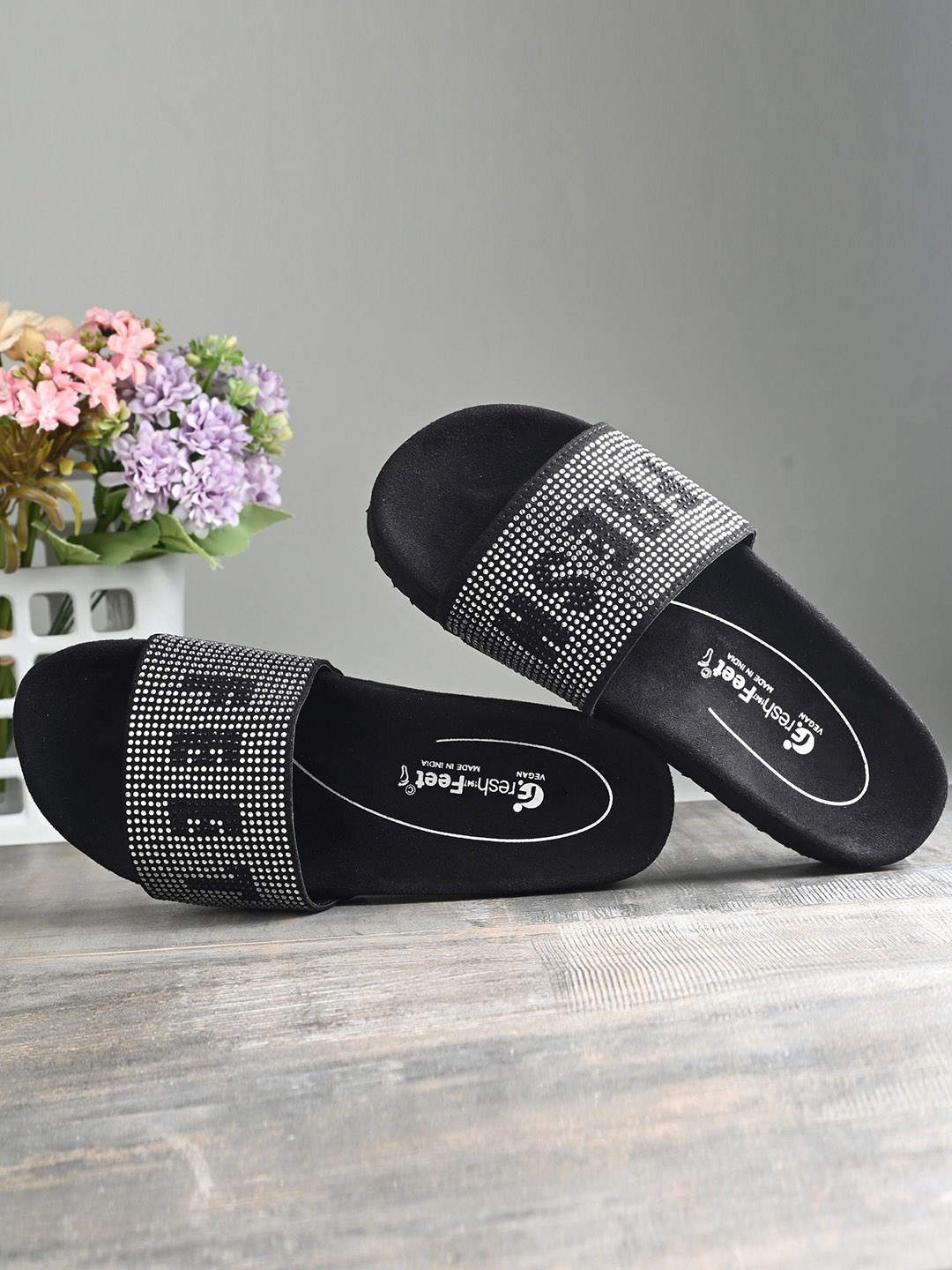 

FRESH 1947 FEET Women Printed Open Toe Flats, Silver