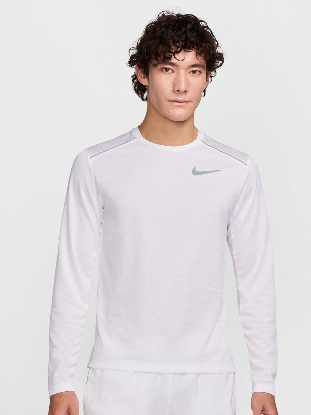 

Nike Dri-FIT Miler Men Long-Sleeve Running Top, White