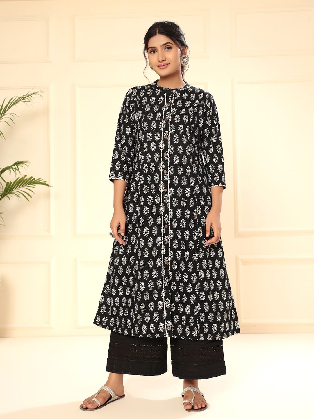 

ARAVALII Printed A-Line Kurta, Black