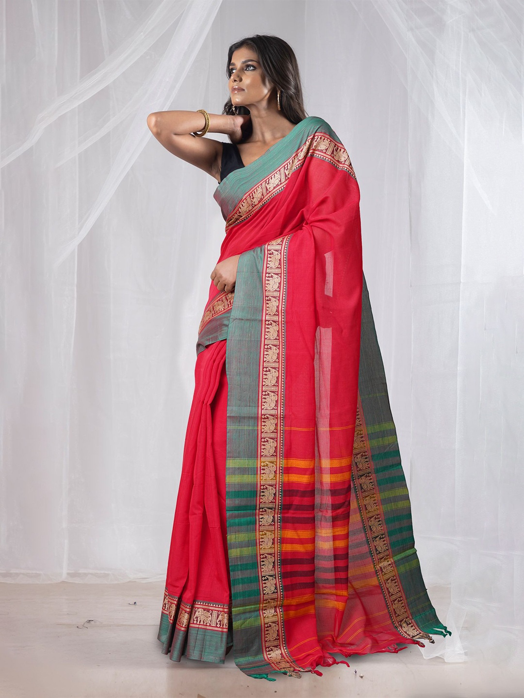 

Unnati Silks Pure Cotton Handloom Narayan Peth Saree, Red