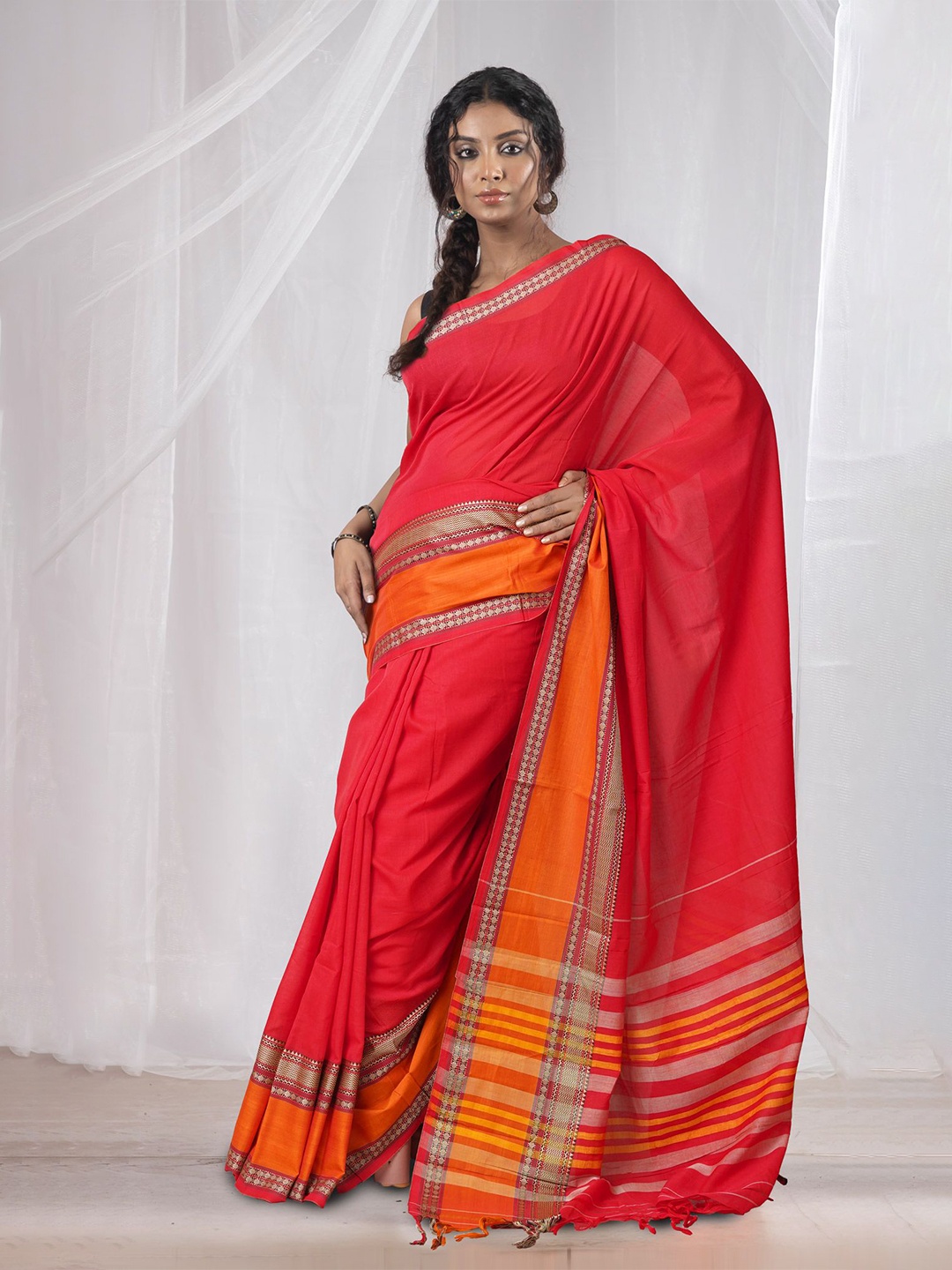 

Unnati Silks Pure Cotton Handloom Narayan Peth Saree, Red