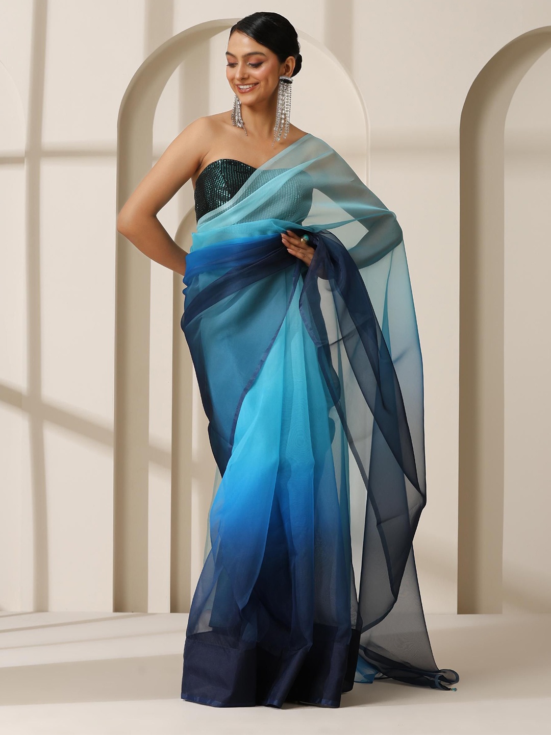 

Swtantra Ombre Organza Saree, Blue