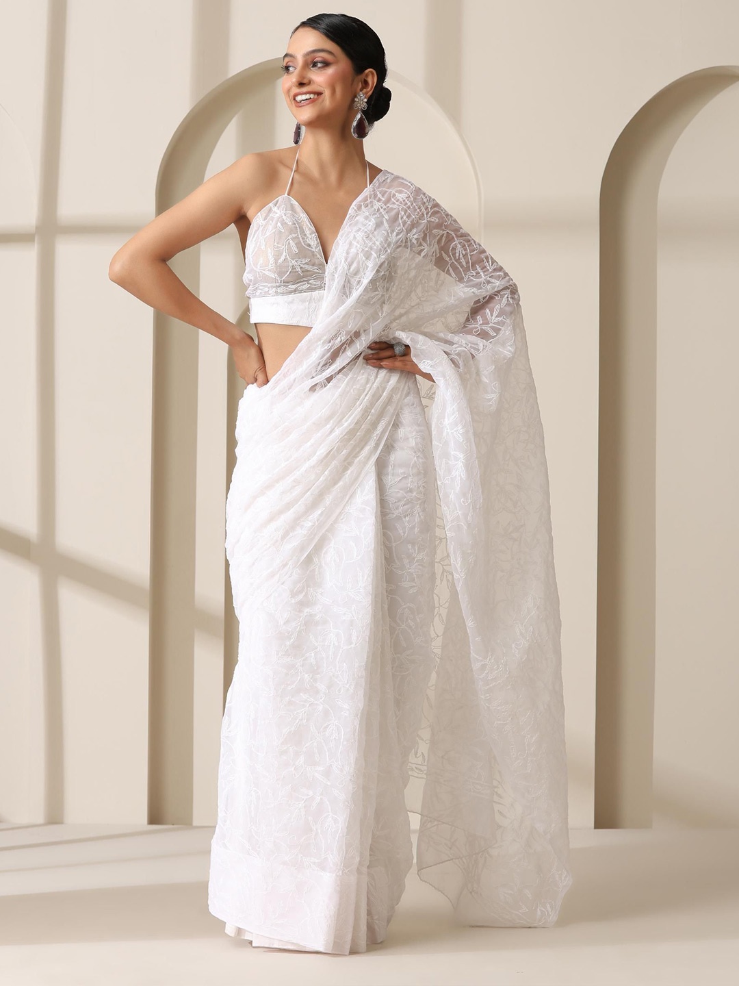 

Swtantra Tepchi Hand Chikankari Saree, White