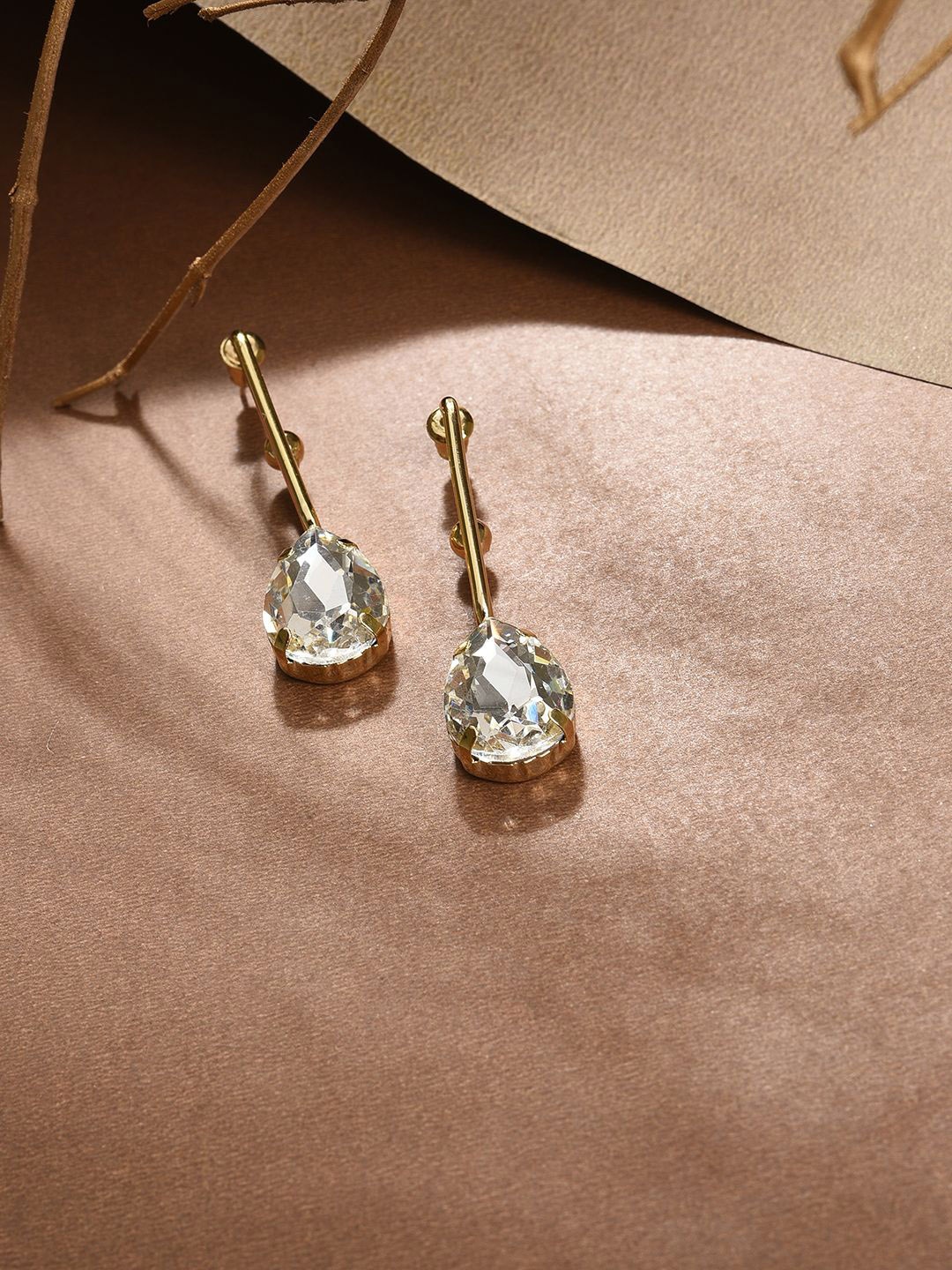 

SOHI Artificial Stones Gold Plated Drop Earrings