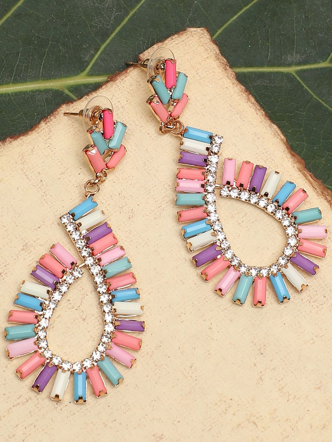 

SOHI Gold Plated Stone Studded Teardrop Shaped Drop Earrings