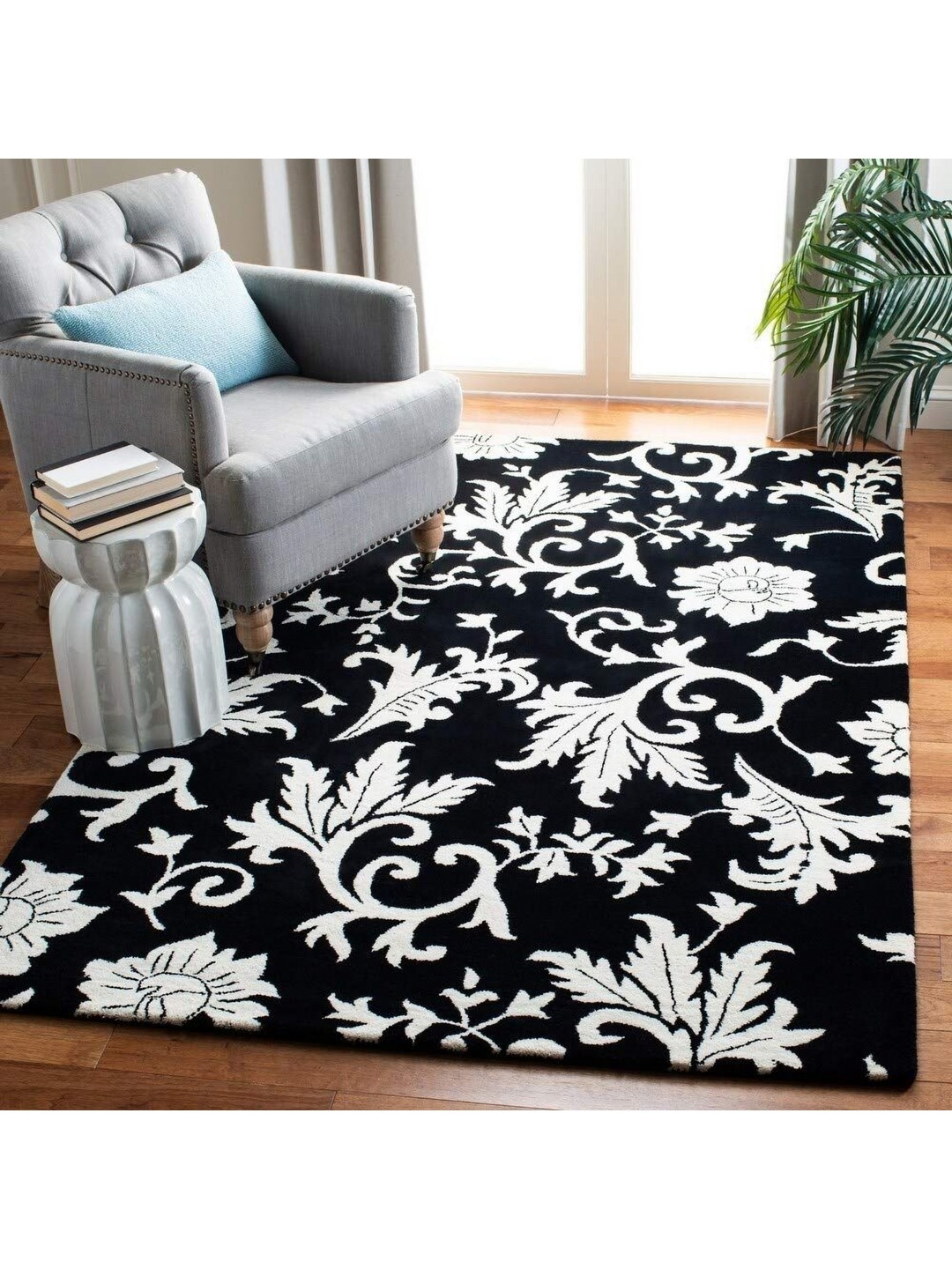 

IMRA CARPET Black Floral Woollen Carpet