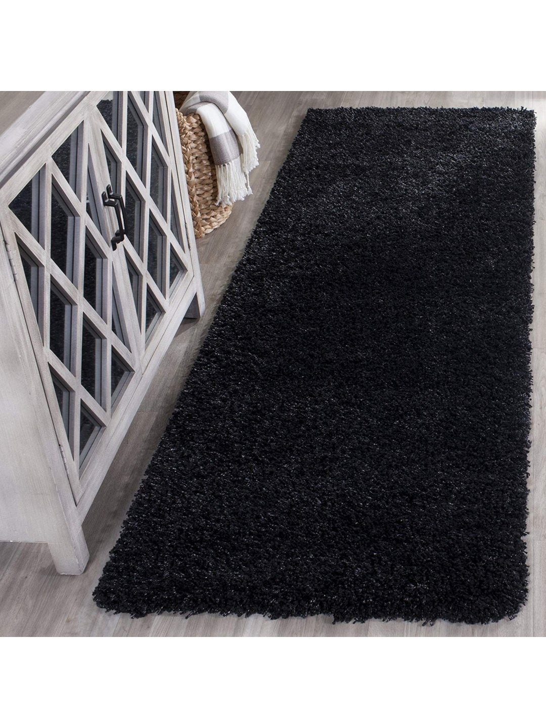 

IMRA CARPET Black Solid Handmade Woollen Carpet