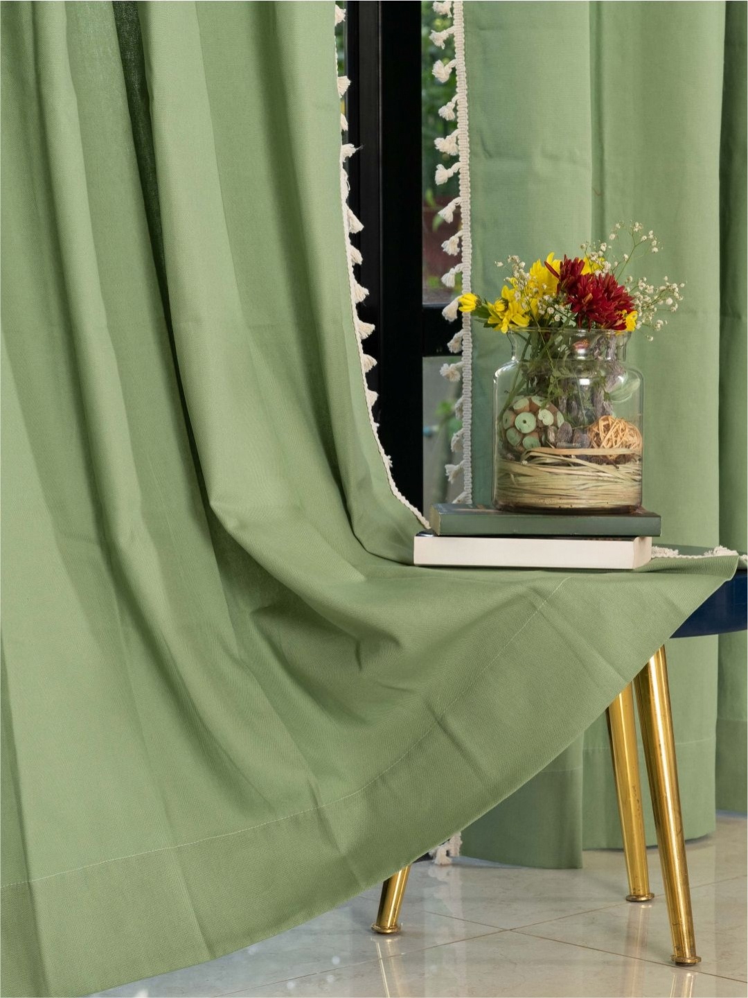 

URBAN SPACE Green & White Long Door Curtain