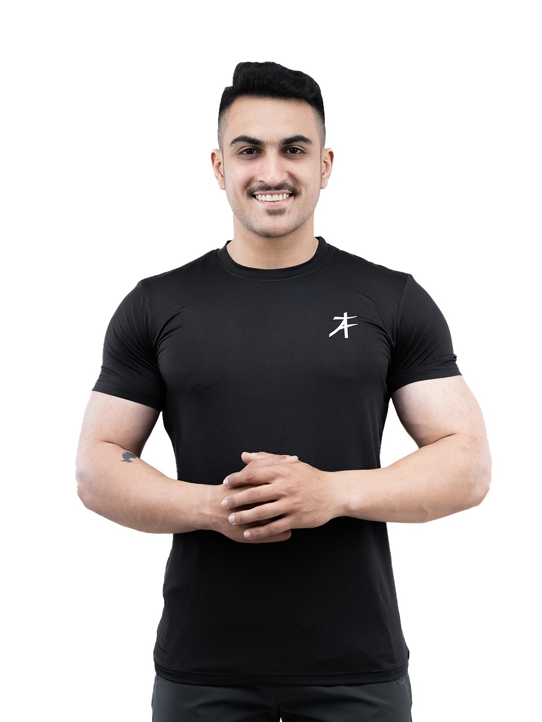 

Athflex Men Dry Fit Round Neck Slim Fit Solid T-shirt, Black