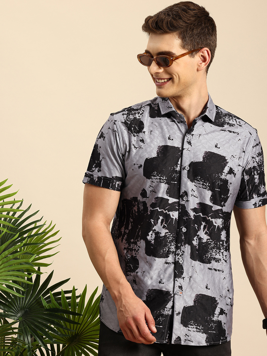 

Mast & Harbour Men Slim Fit Printed Casual Shirt, Grey