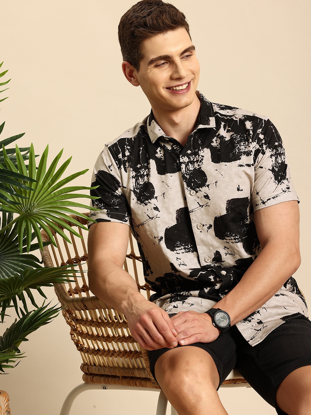 

Mast & Harbour Men Slim Fit Printed Casual Shirt, Beige