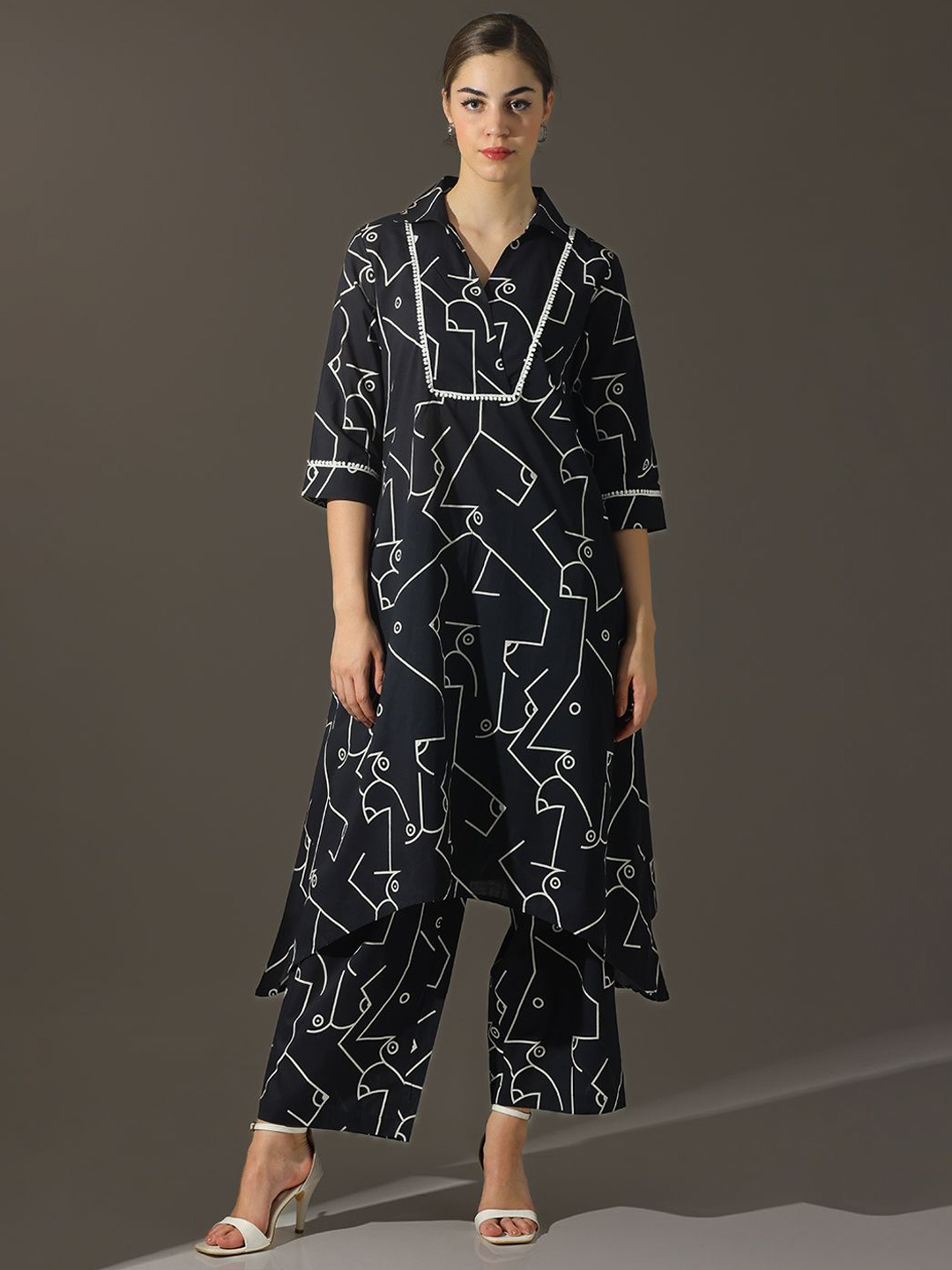 

Dora Dori Relaxed Fit Abstract Printed Pure Cotton A-Line Thread Work Kurta & Trouser, Black