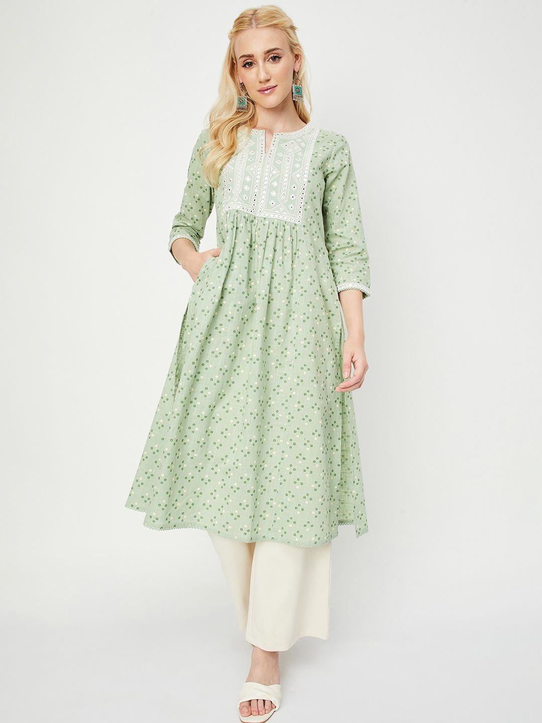 

max Women Floral Printed Keyhole Neck Thread Work Kurta, Green