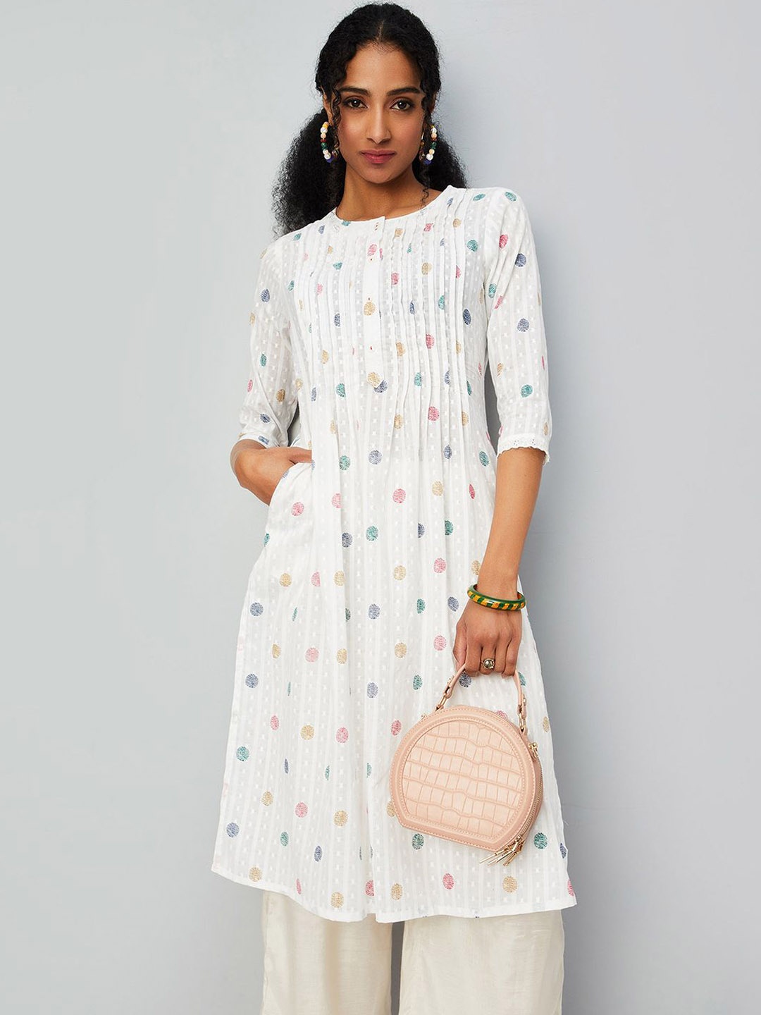 

max Women Geometric Striped Keyhole Neck Kurta, Off white