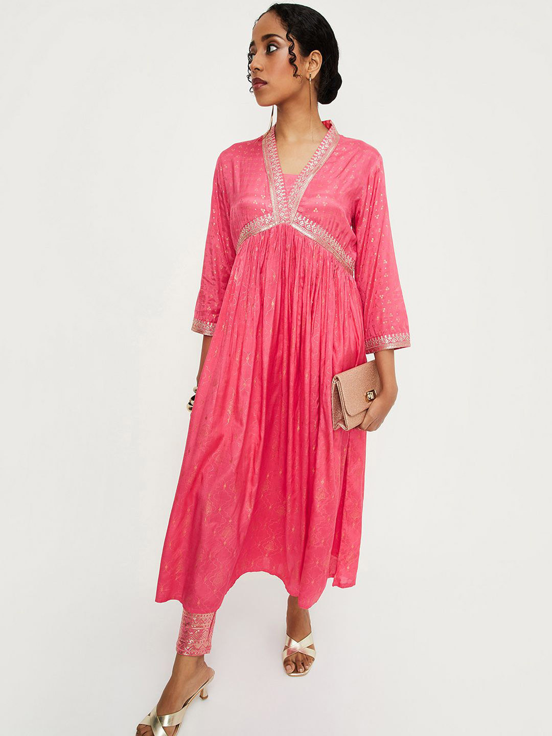 

max Women Ethnic Motifs Keyhole Neck Thread Work Anarkali Kurta, Red