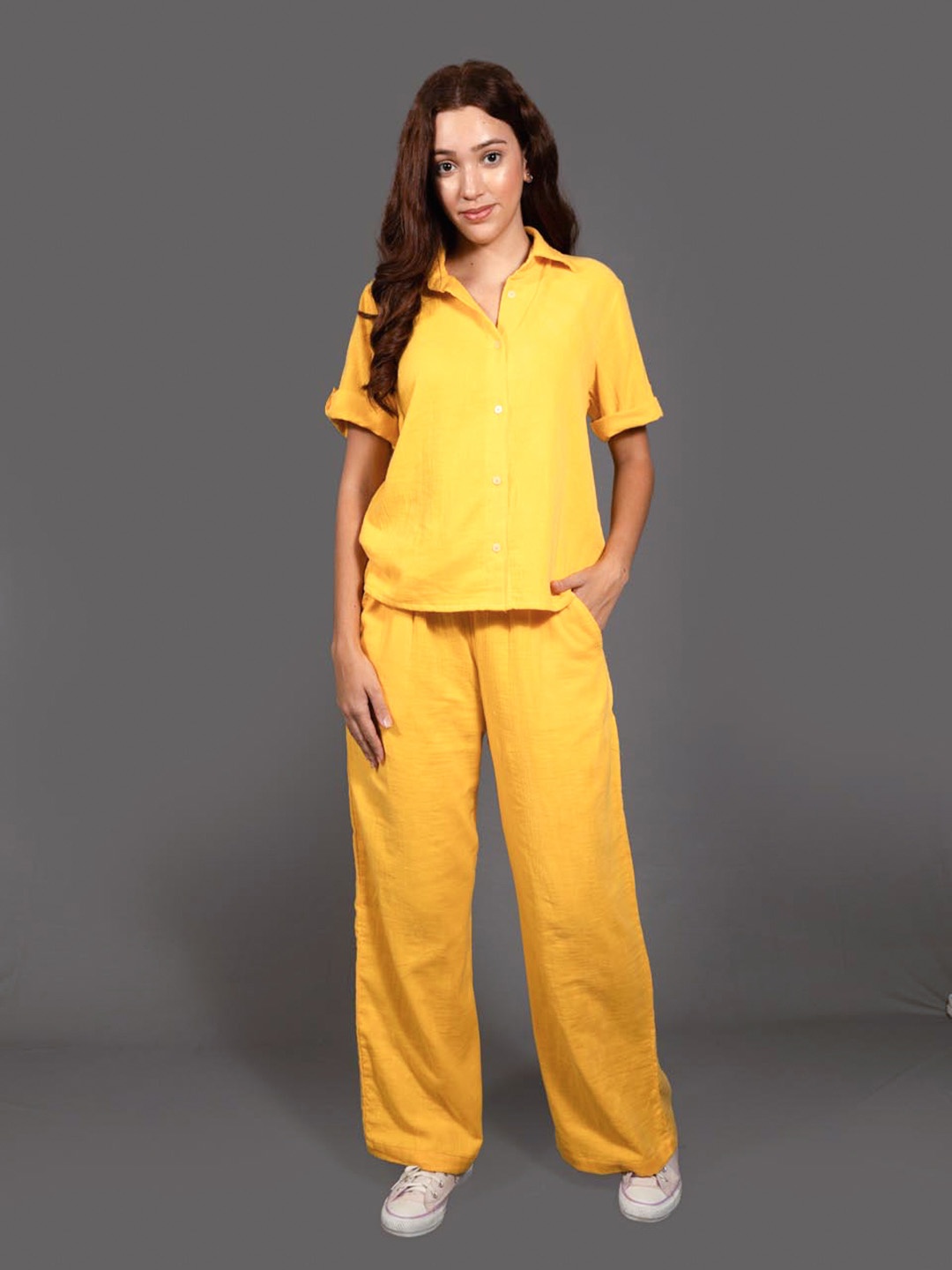 

The Roadster Lifestyle Co Yellow Spread Collar Pure Cotton Shirt With Palazzos