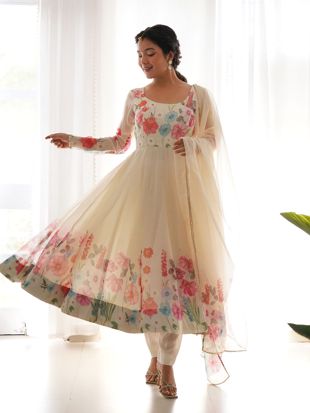 

LABELKBBRAND Floral Printed Empire Anarkali Kurta With Trousers & Dupatta, Cream
