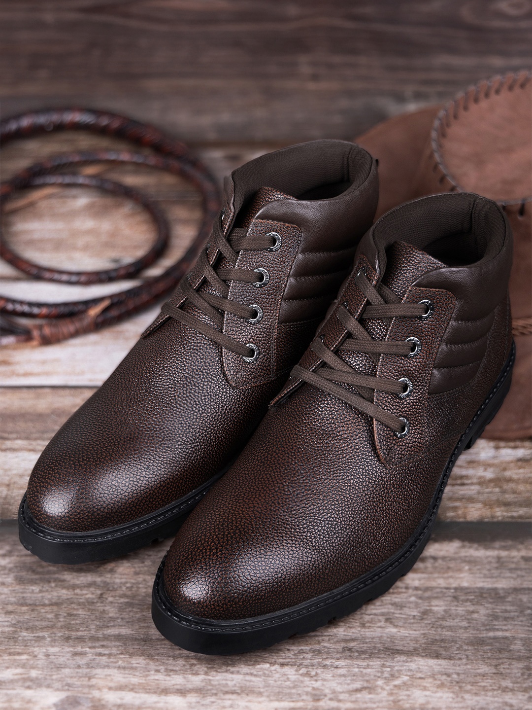 

LOUIS STITCH Men Brunette Brown Egyptian Milled Leather Mid-Top Chukka Boots