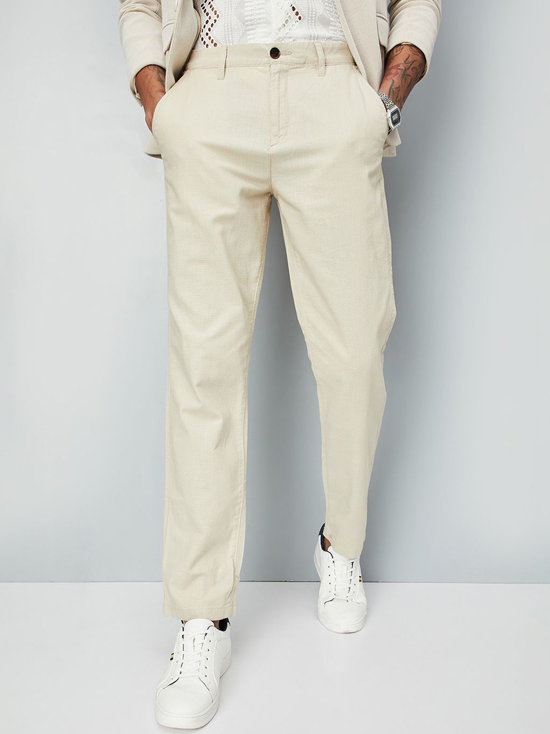 

max URB_N Men Straight Fit Solid Chinos, Beige