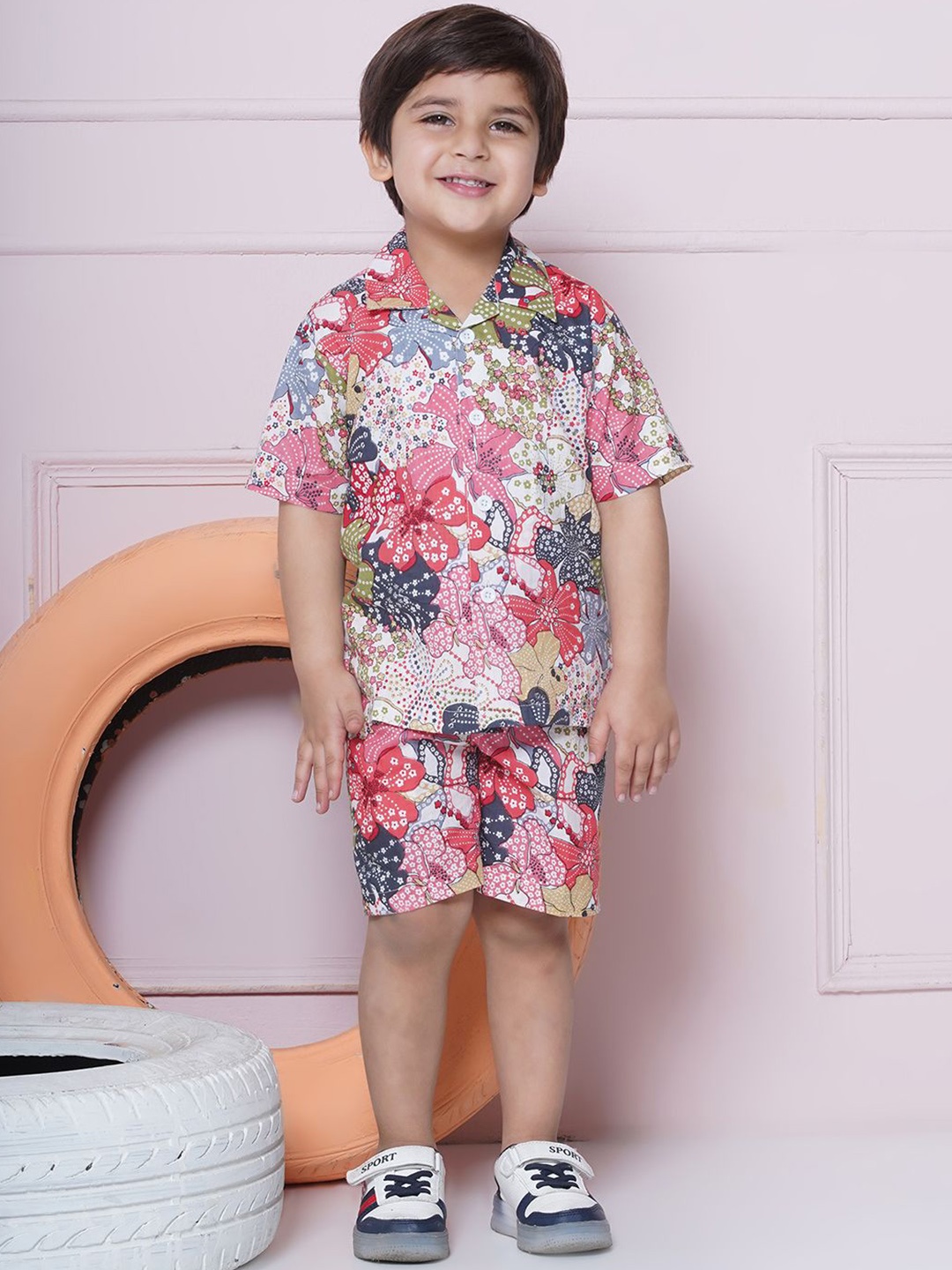 Aj DEZInES Boys Printed Cotton Shirt With Shorts, Pink