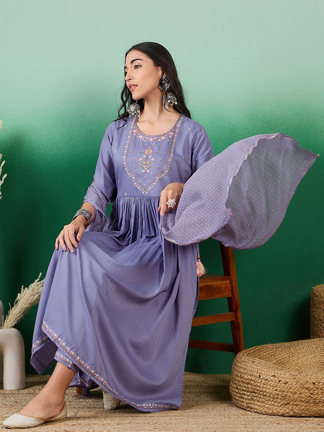 

Sangria Embroidered A-Line Kurta With Trouser & Dupatta Set, Lavender