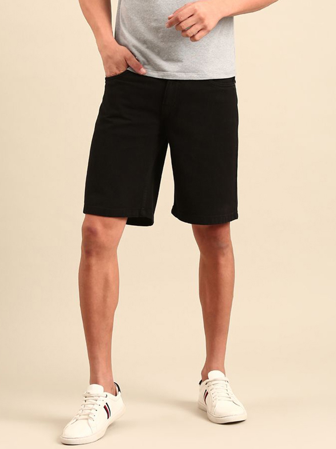 

Mast & Harbour Men Shorts, Black