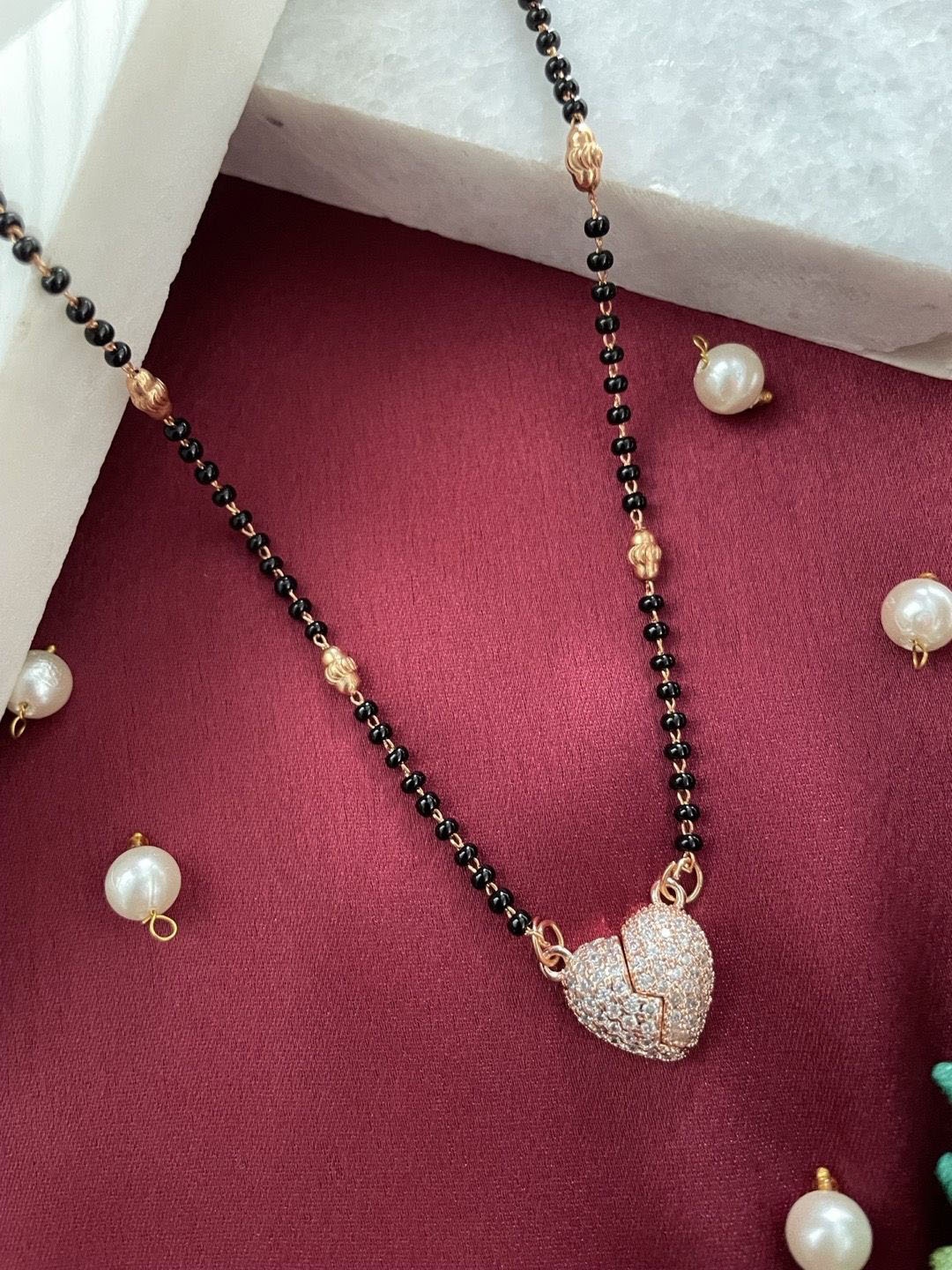 

Digital Dress Room Rose Gold-Plated Mangalsutra