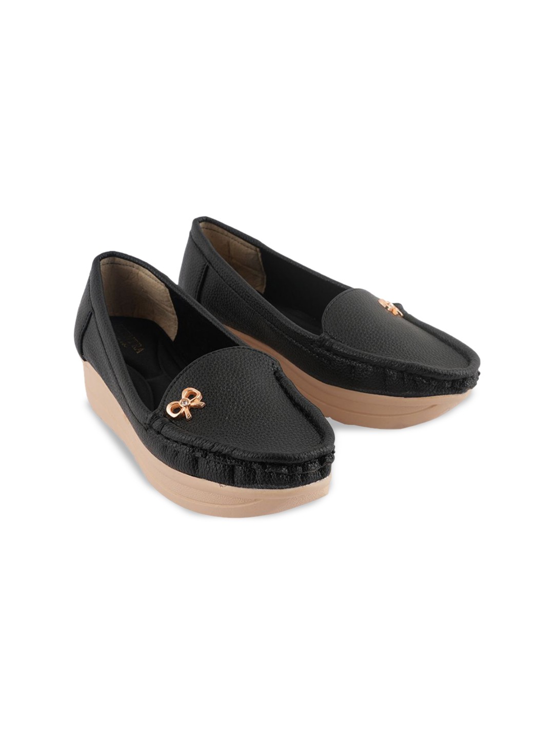 

SCENTRA Women Perforations Loafers, Black