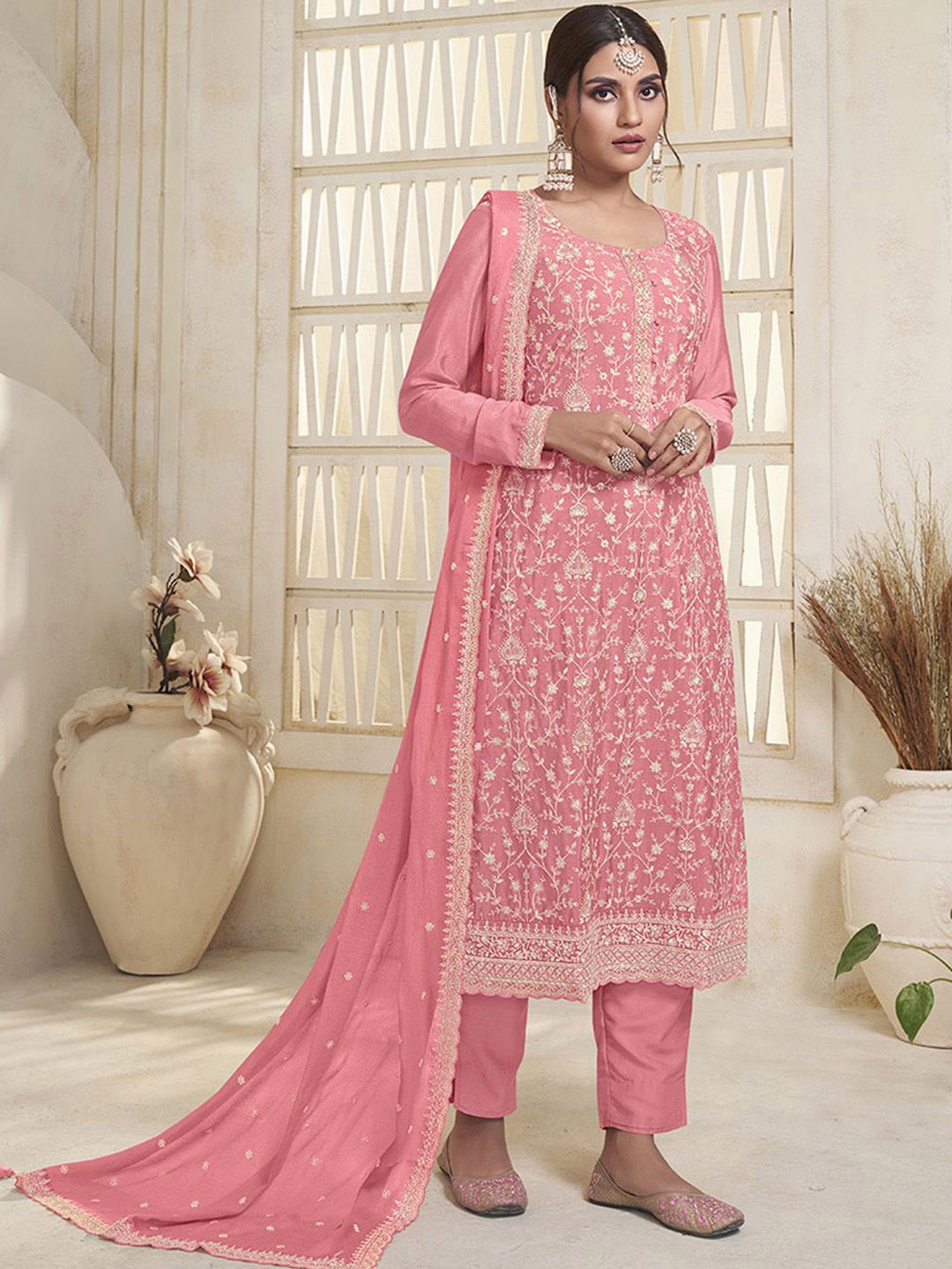 

Seerat Women Floral Embroidered Regular Thread Work Silk Chiffon Kurta with Trousers & With Dupatta, Peach