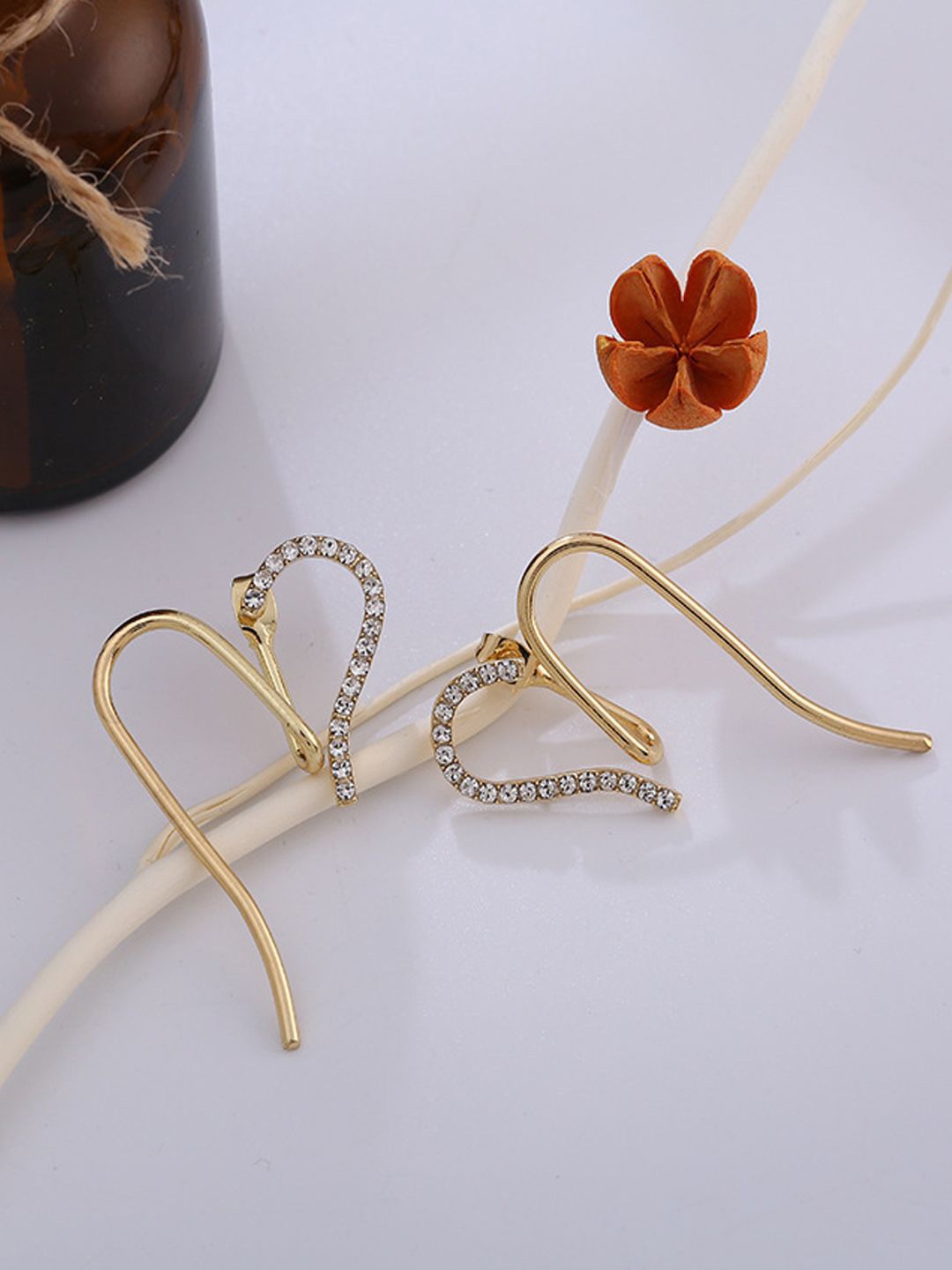 

VAGHBHATT Heart Shaped Hoop Earrings, Gold