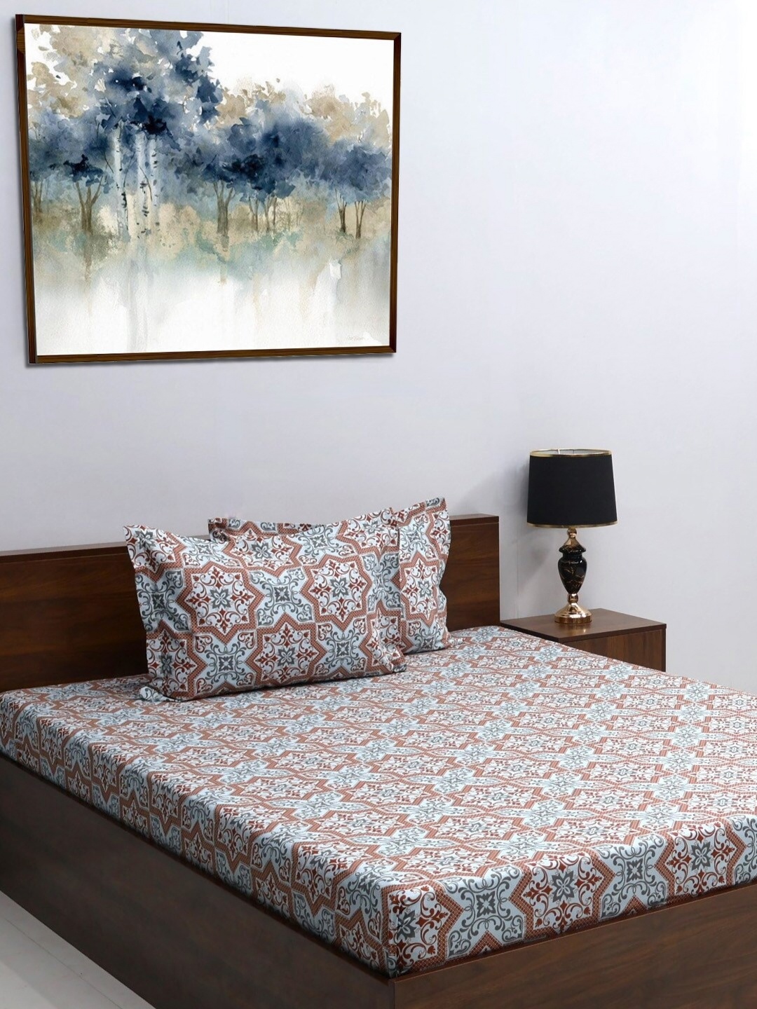 

BOMBAY DYEING Brown & Blue Floral 120 TC King Bedsheet with 2 Pillow Covers