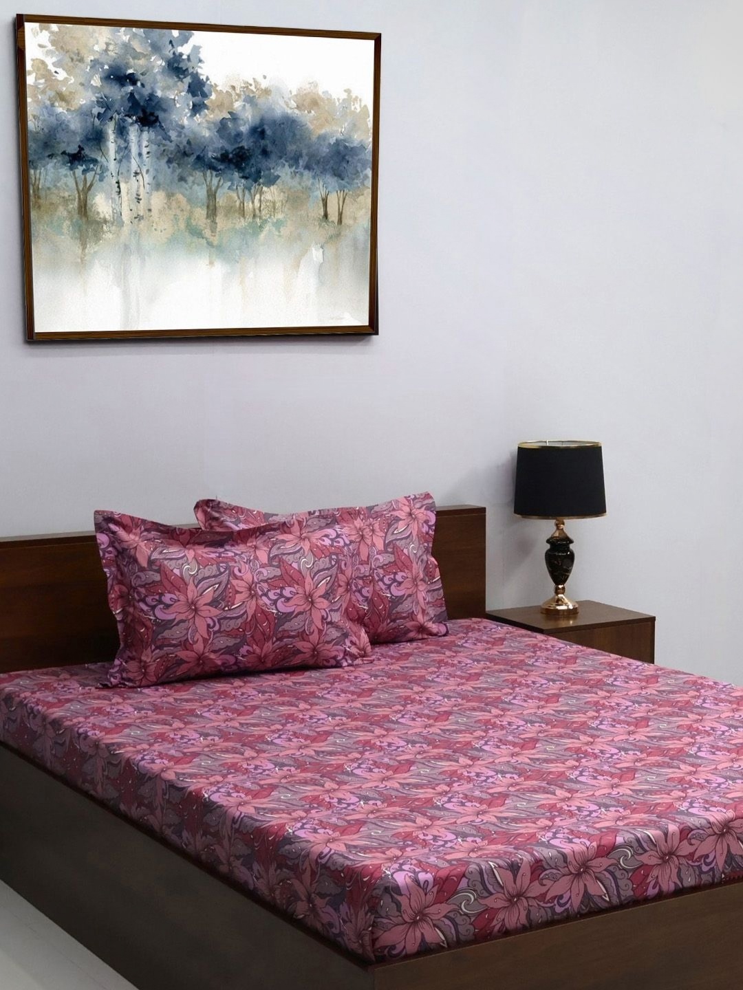 

BOMBAY DYEING Pink & Purple Floral 120 TC King Bedsheet with 2 Pillow Covers