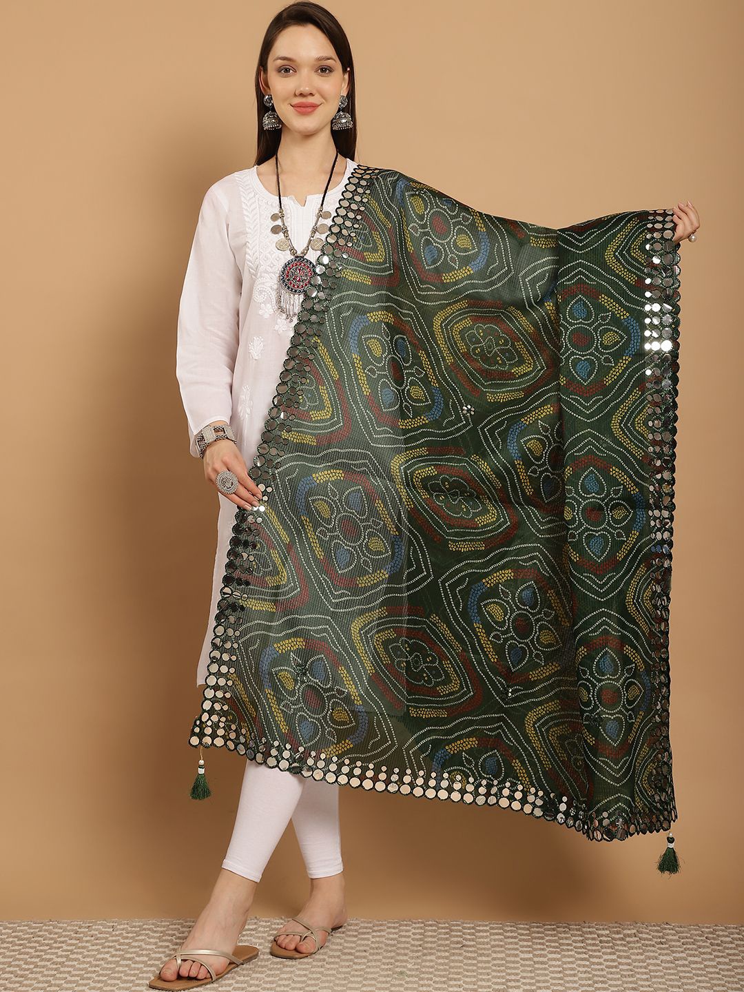 

SOUNDARYA Embroidered Pure Cotton Bandhani Dupatta with Sequinned, Green