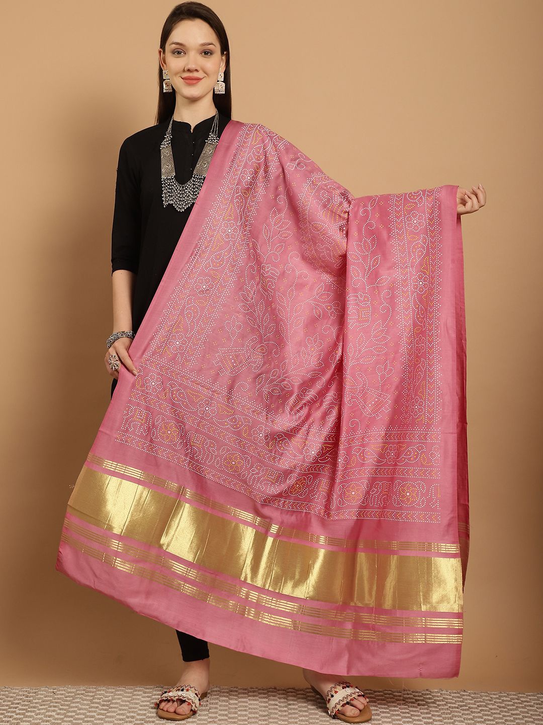 

SOUNDARYA Printed Bandhani Dupatta with Zari, Pink
