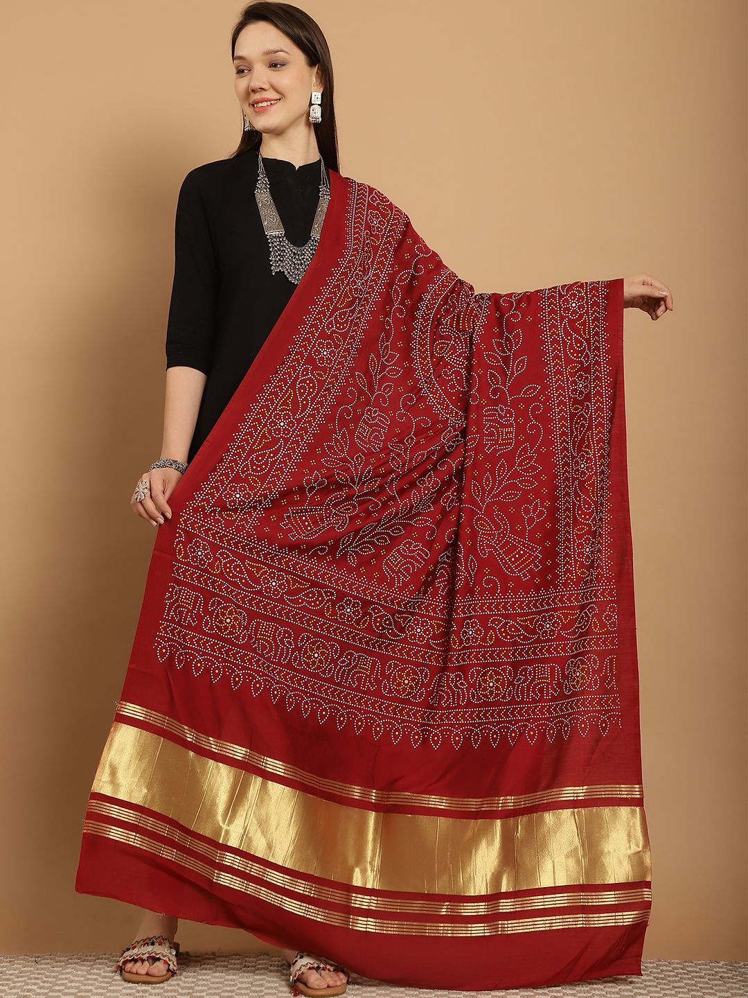 

SOUNDARYA Printed Bandhani Dupatta, Maroon